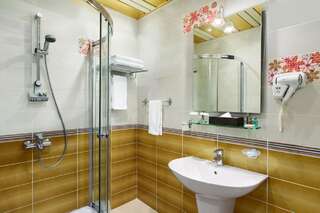 Отель Days Hotel By Wyndham Baku Баку Двухместный номер с 2 отдельными кроватями - Для некурящих-2